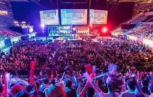 攻层面的深 攻层面的深